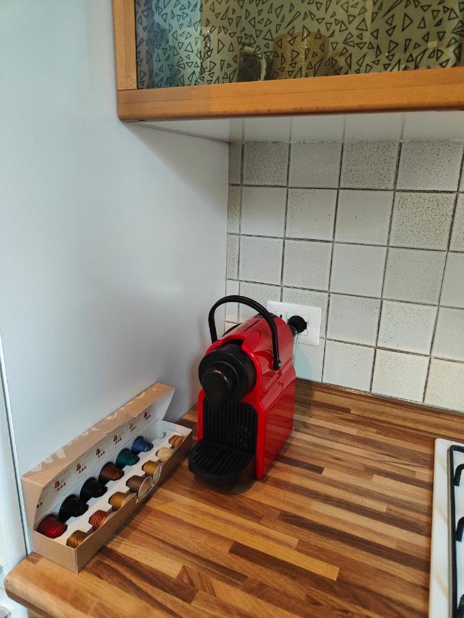 Elegante Bilocale A Milano Con Balcone Apartman Kültér fotó